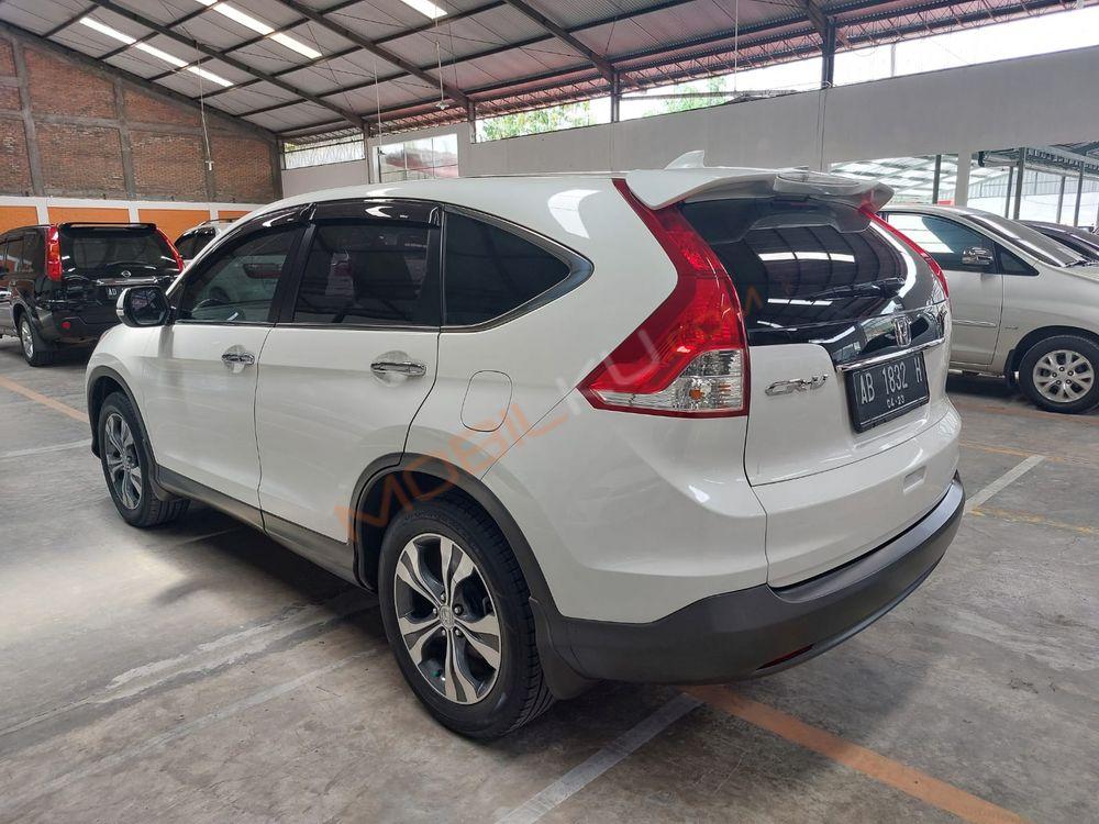 Mobil Honda CR-V 2013