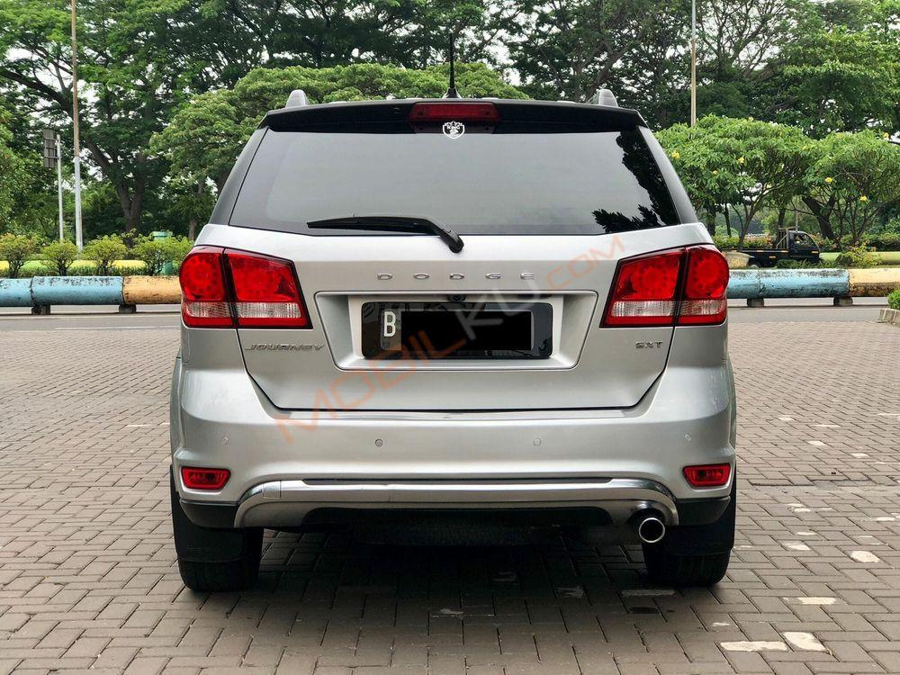 Mobil Dodge Journey 2014