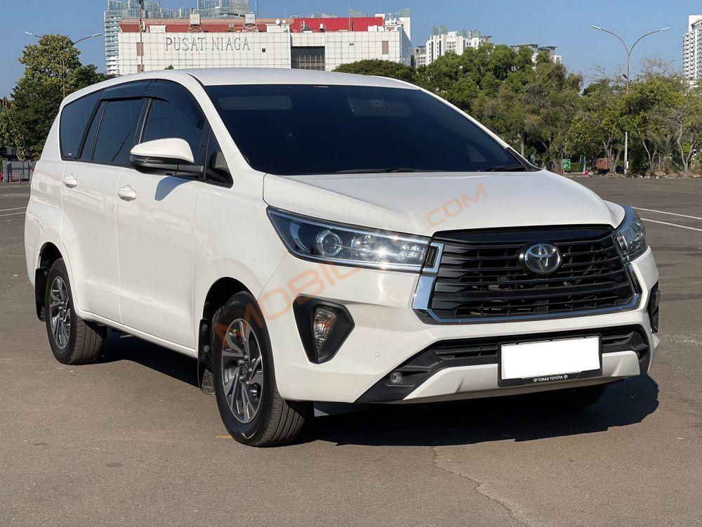 Mobil Toyota Kijang Innova 2022