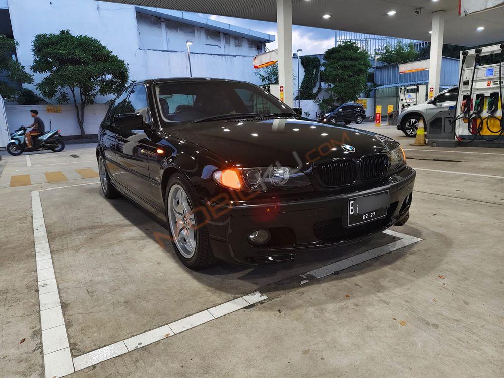 Mobil BMW 3 Series 2004