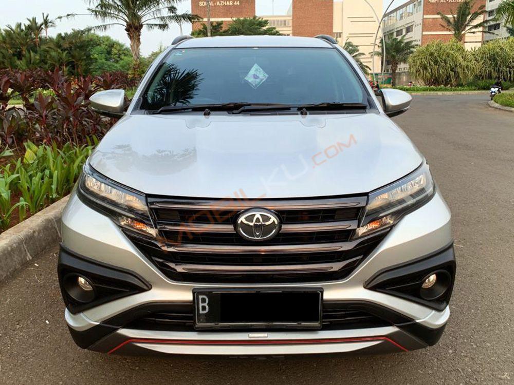 Mobil Toyota Rush 2020