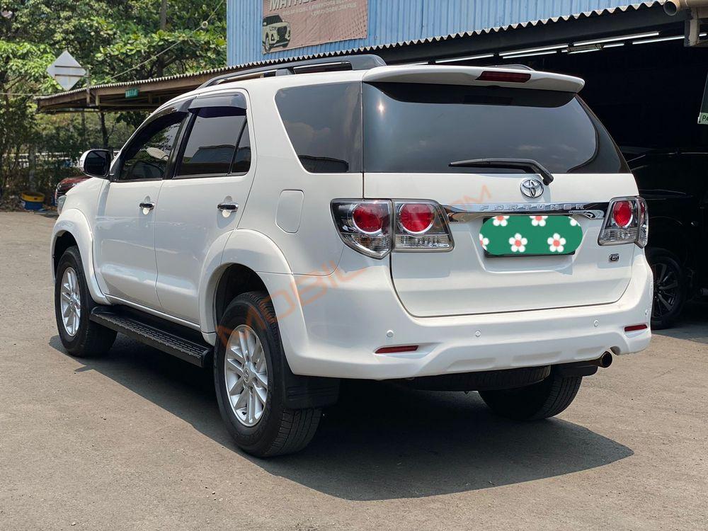 Mobil Toyota Fortuner 2012
