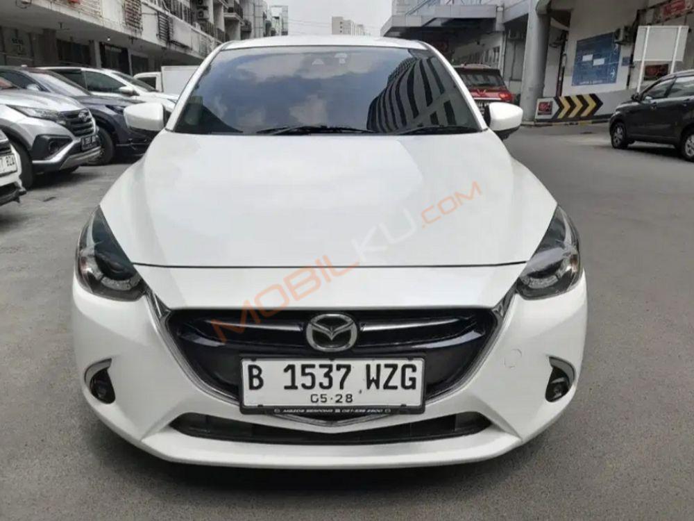 Mobil Mazda 2 Hatchback 2017
