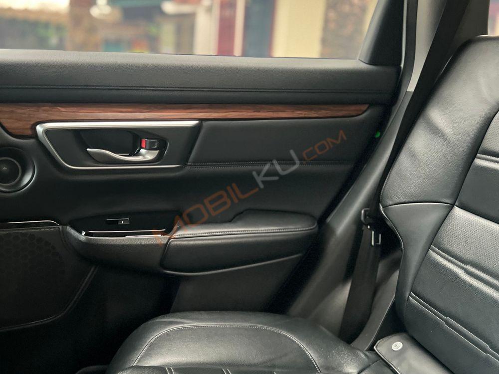 Mobil Honda CR-V 2017