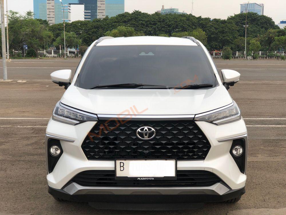 Mobil Toyota Veloz 2022