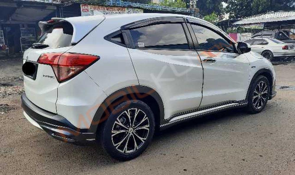 Mobil Honda HR-V 2016