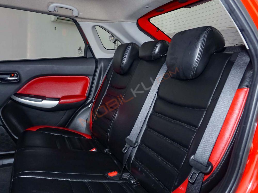 Mobil Suzuki Baleno 2018