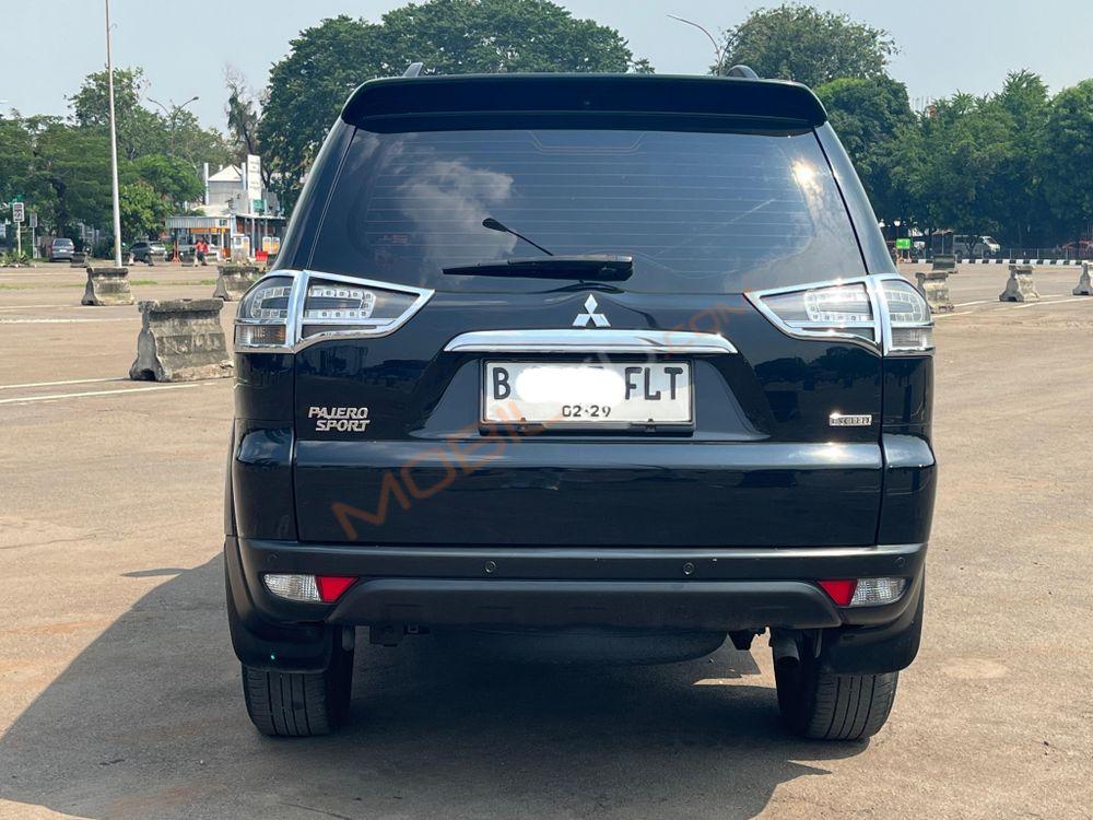 Mobil Mitsubishi Pajero Sport 2010