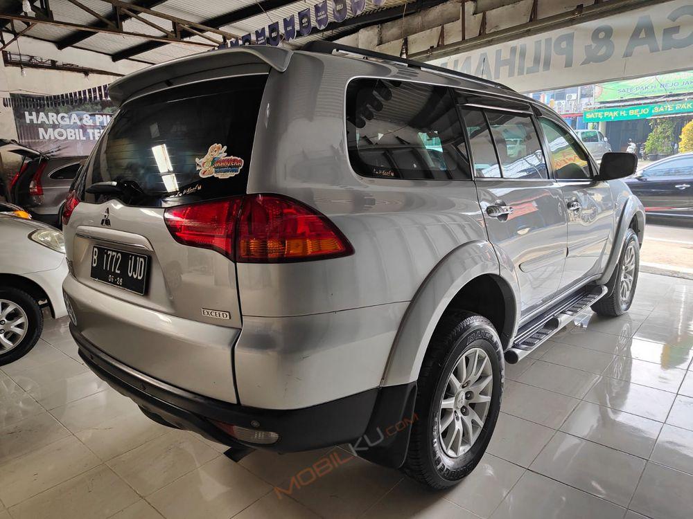 Mobil Mitsubishi Pajero Sport 2011