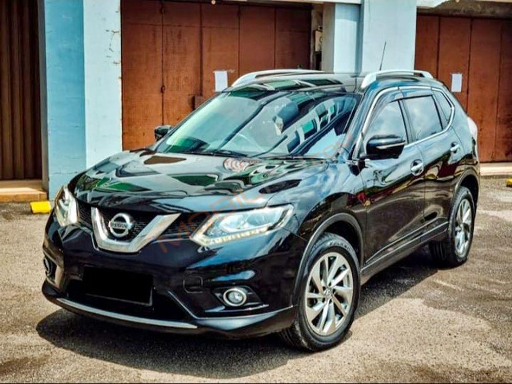 Mobil Nissan X-Trail 2015
