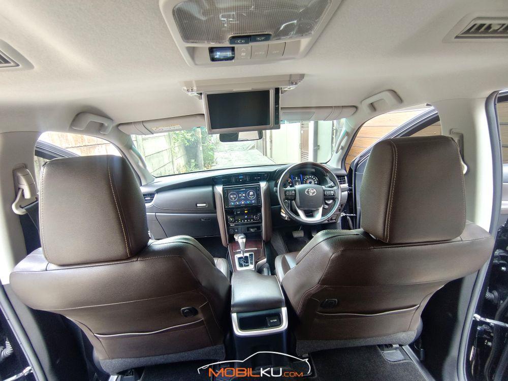 Mobil Toyota Fortuner 2019