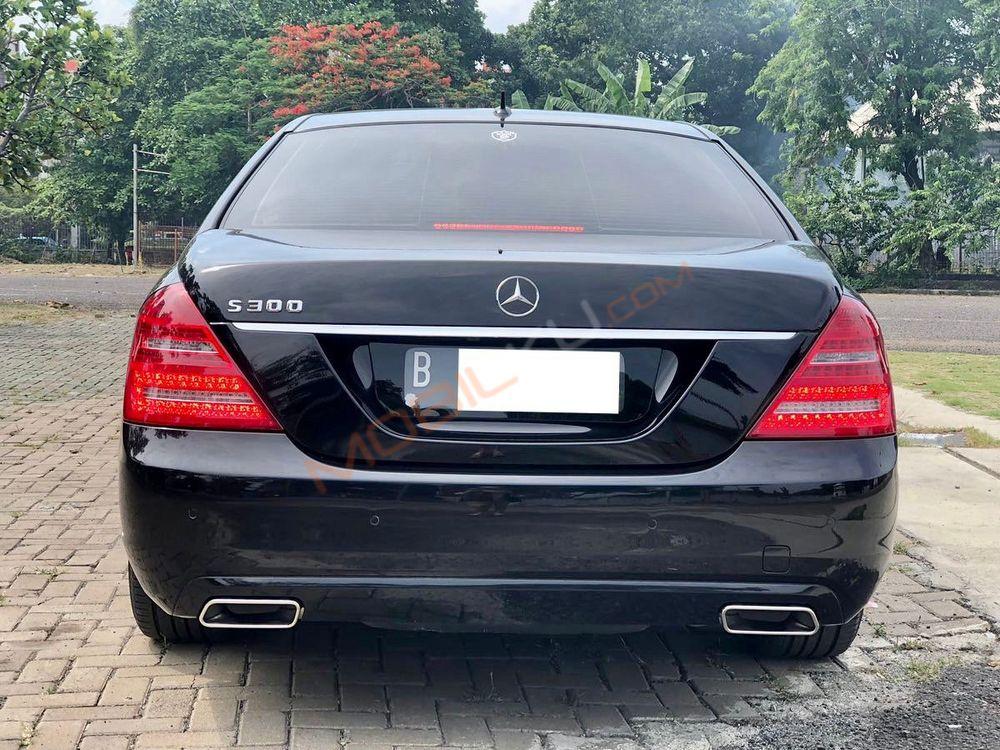 Mobil Mercedes-Benz S-Class 2011