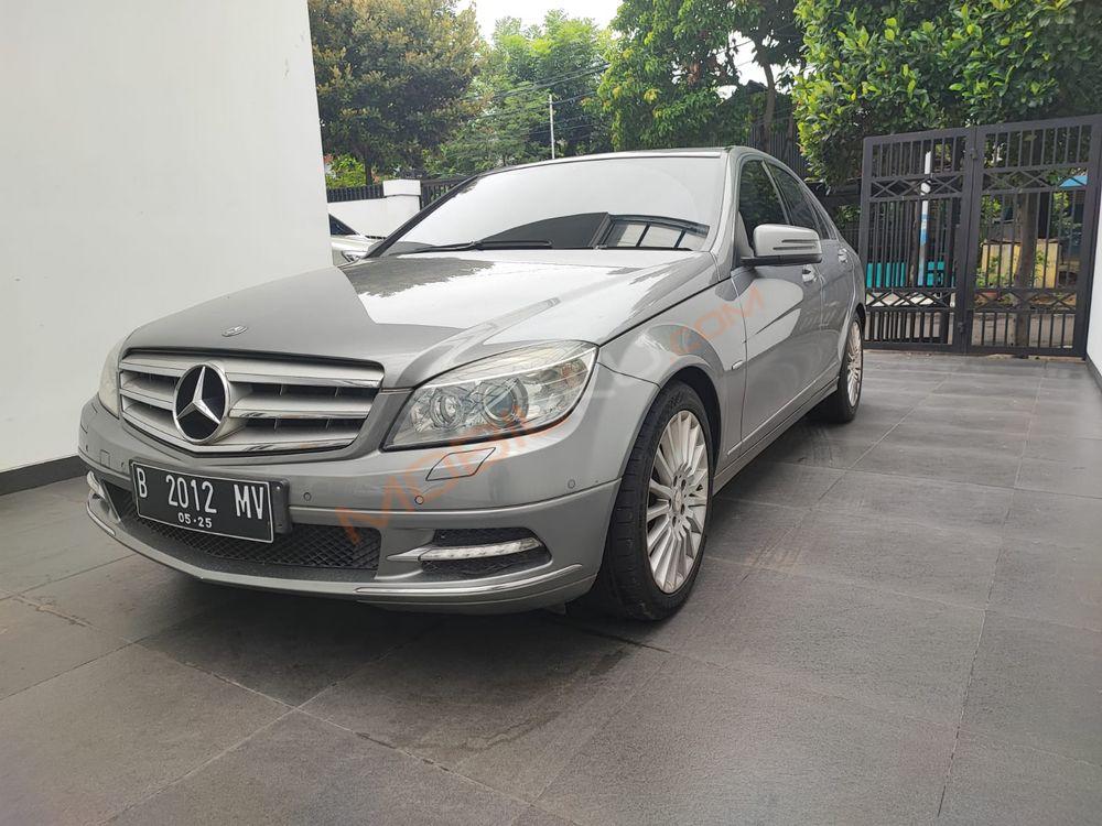 Mobil Mercedes-Benz C-Class 2010