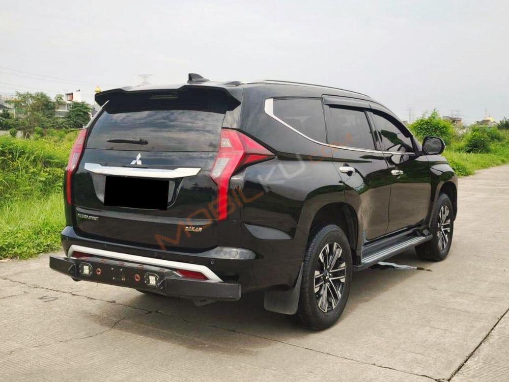 Mobil Mitsubishi Pajero Sport 2022