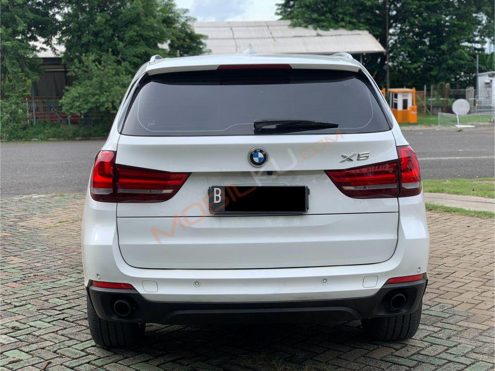 Mobil BMW X5 2016