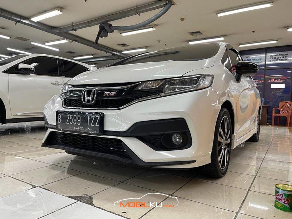 Mobil Honda Jazz 2018