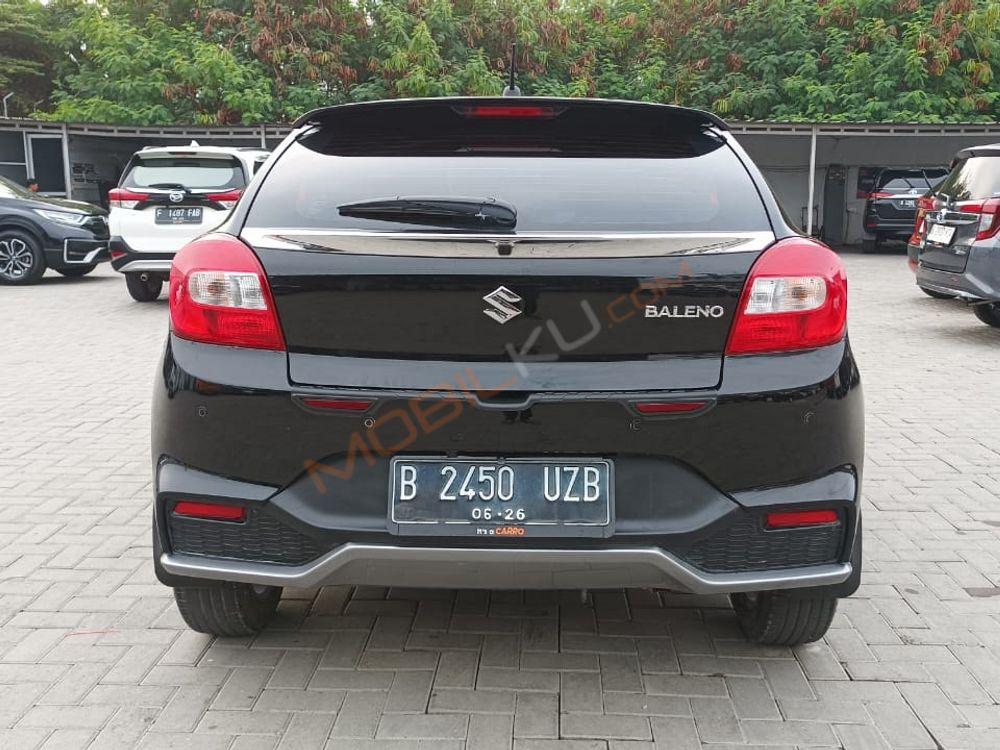 Mobil Suzuki Baleno 2021