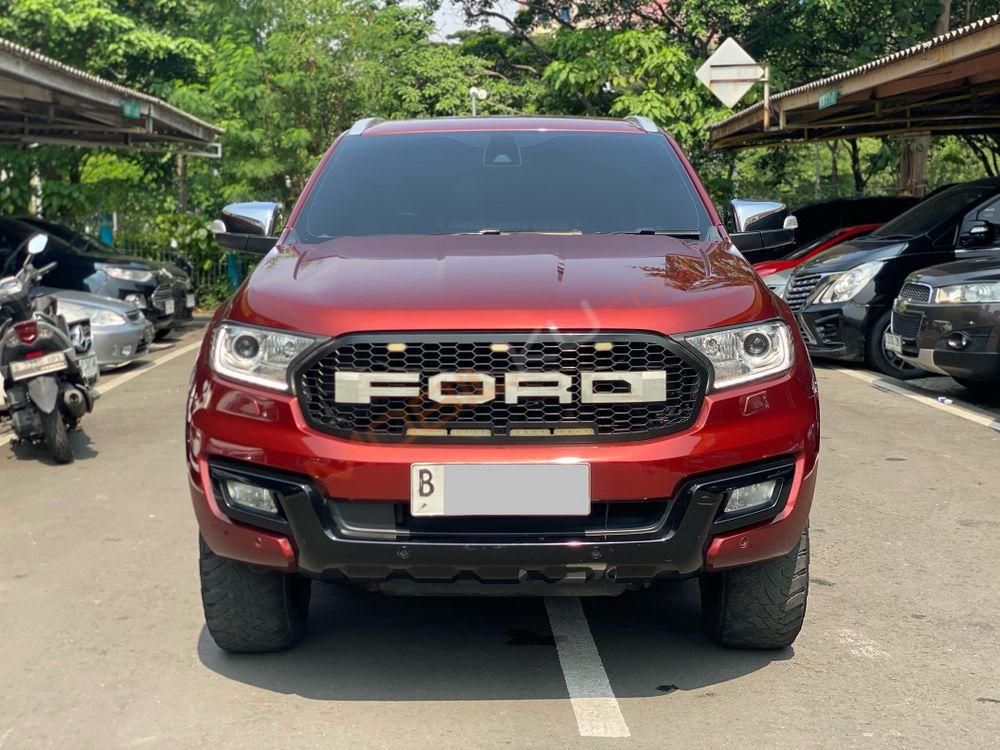 Mobil Ford Everest 2015