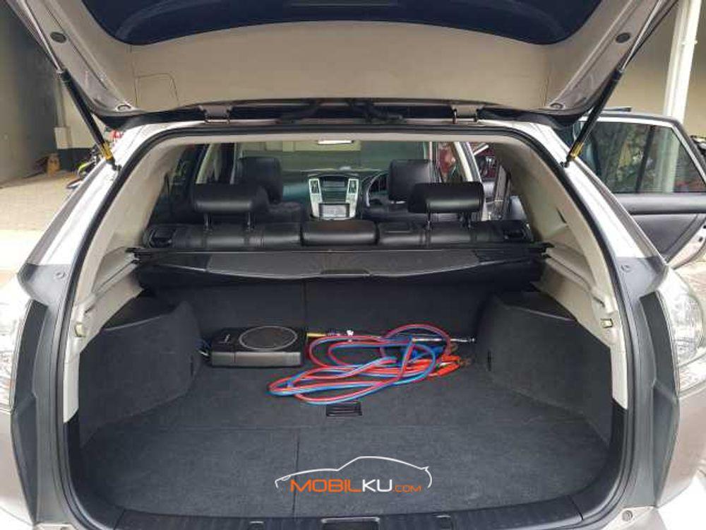 Mobil Toyota Harrier 2007