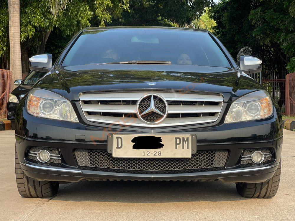 Mobil Mercedes-Benz C-Class 2008