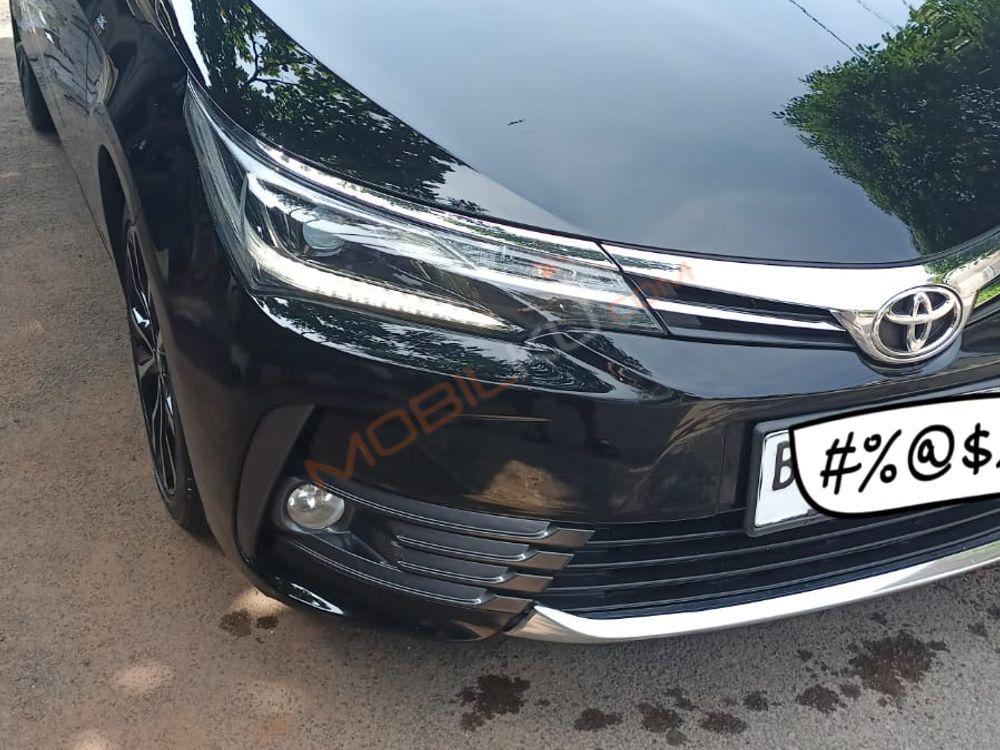 Mobil Toyota Corolla 2018