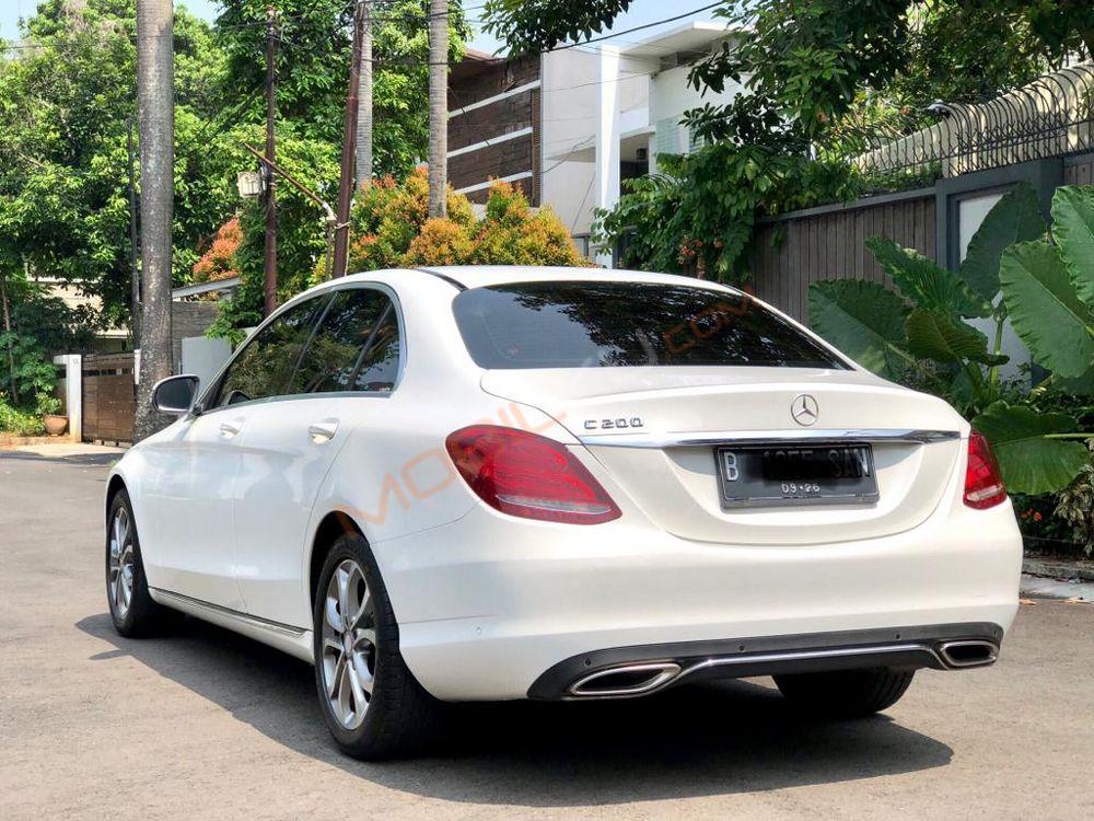 Mobil Mercedes-Benz C-Class 2016