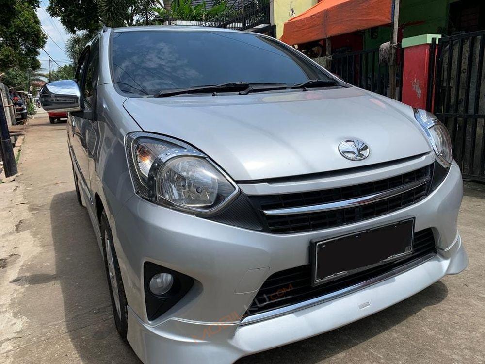 Mobil Toyota Agya 2014