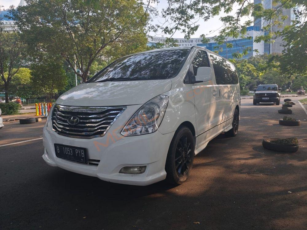 Mobil Hyundai H-1 2016