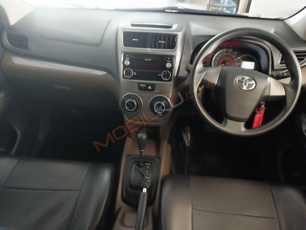 Mobil Toyota Avanza 2018