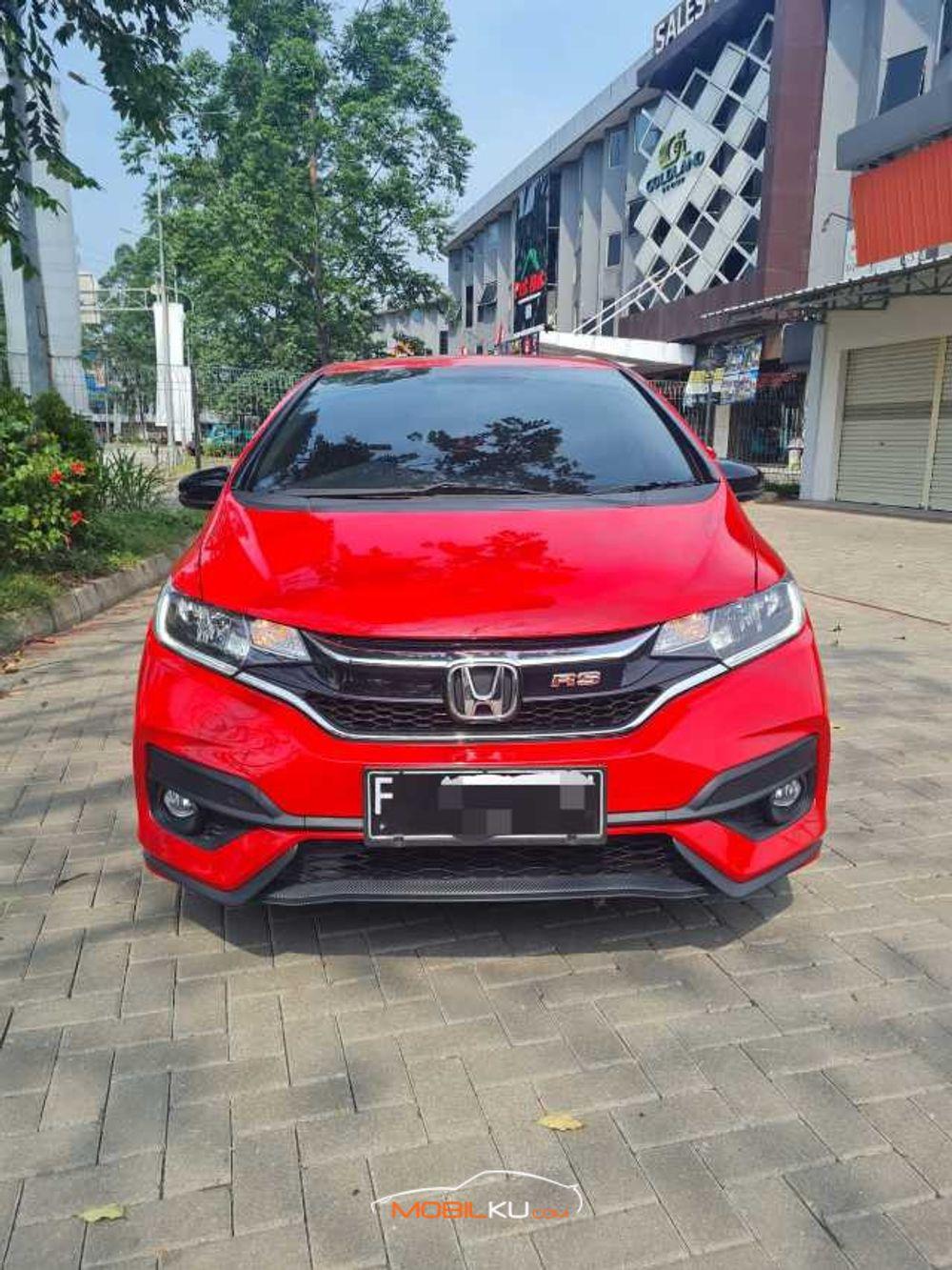 Mobil Honda Jazz 2019