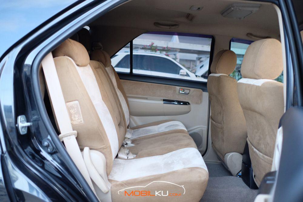 Mobil Toyota Fortuner 2015