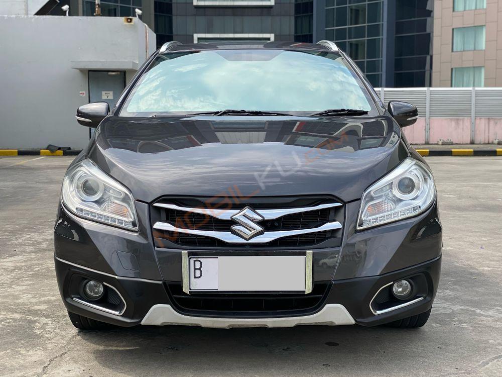 Mobil Suzuki SX4 2017