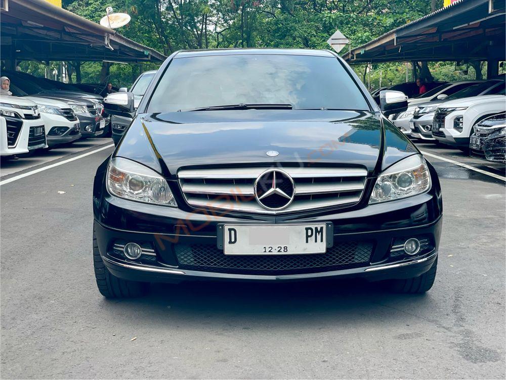 Mobil Mercedes-Benz C-Class 2008