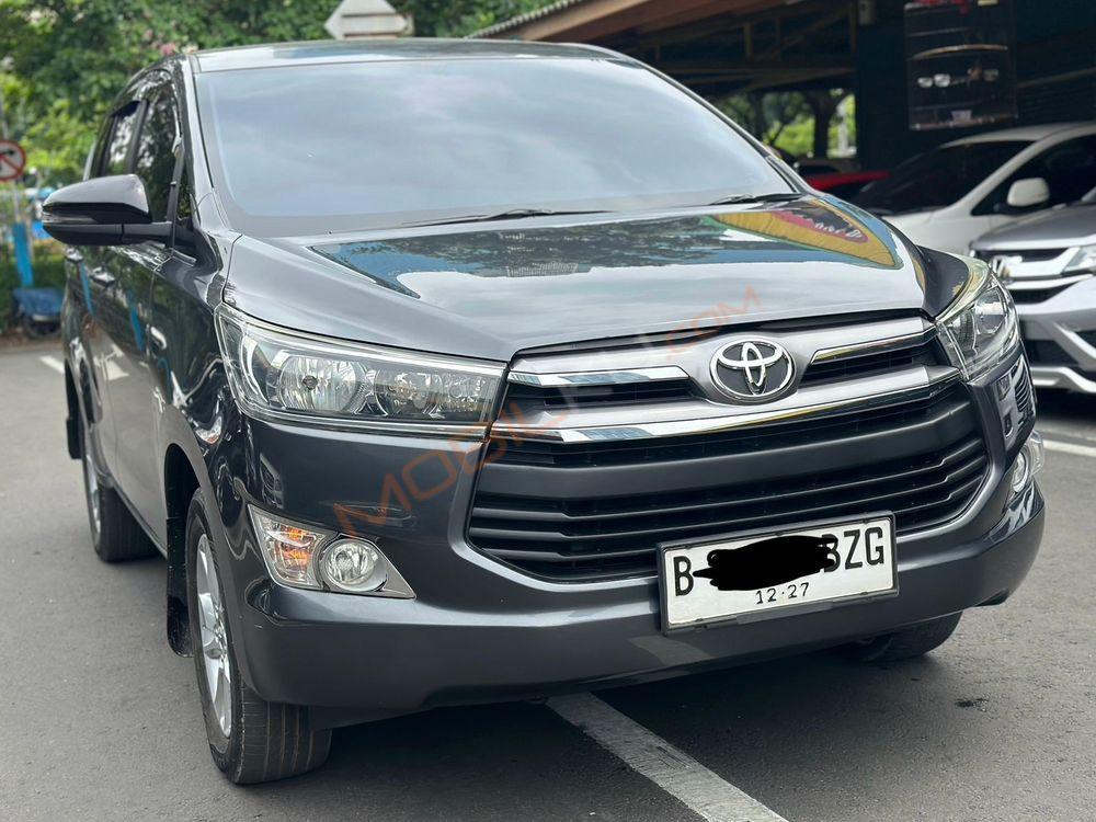 Mobil Toyota Kijang Innova 2017
