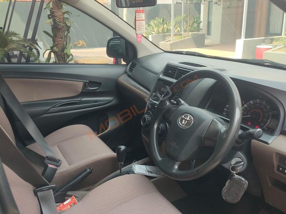 Mobil Toyota Avanza 2017