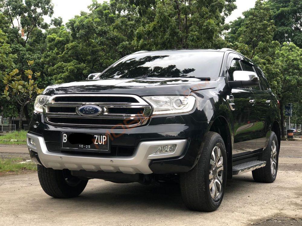Mobil Ford Everest 2015
