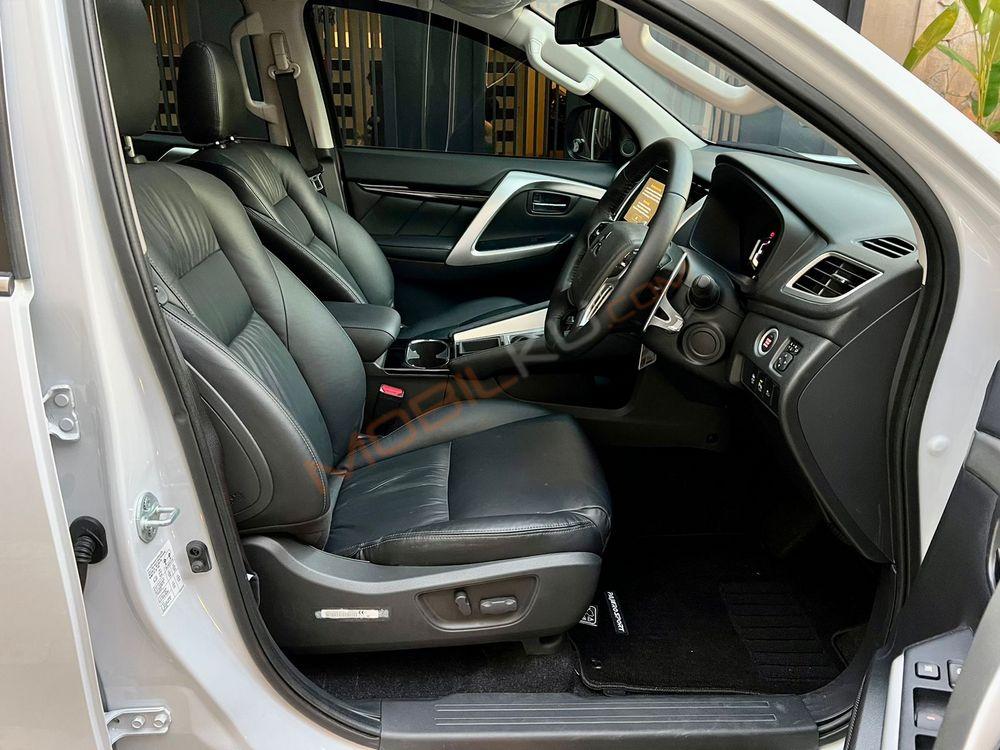 Mobil Mitsubishi Pajero Sport 2022