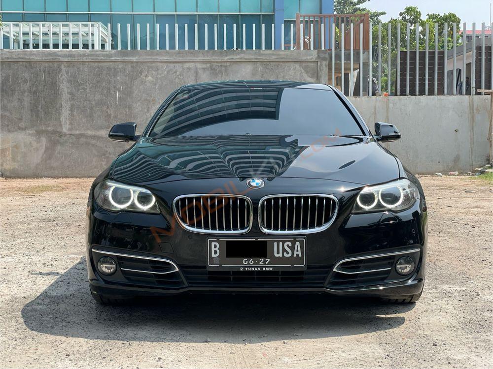 Mobil BMW 5 Series 2016