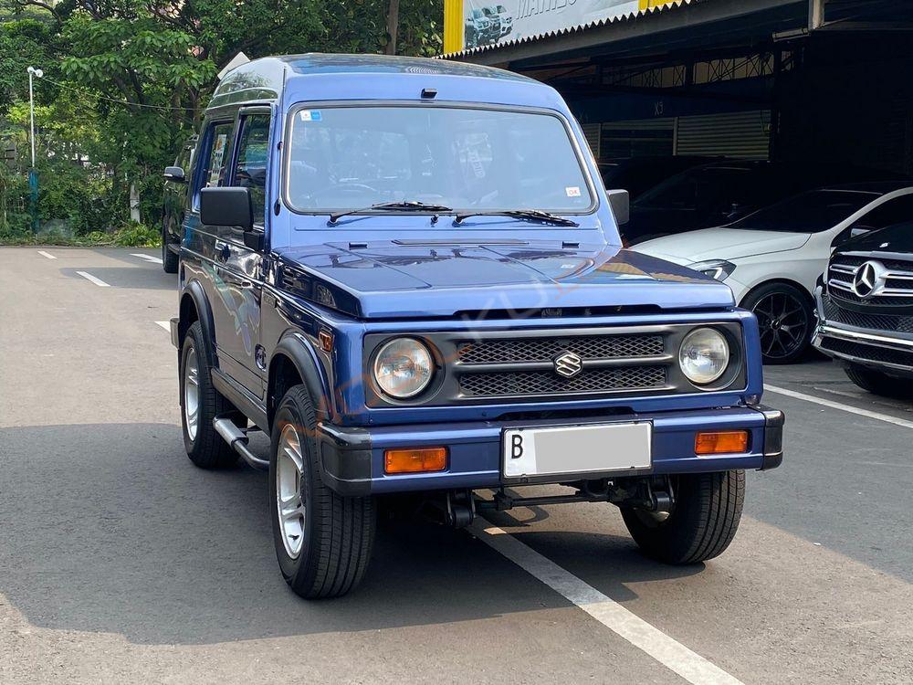 Mobil Suzuki Katana 2004