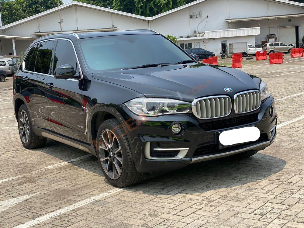 Mobil BMW X5 2015