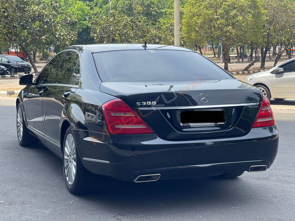 Mobil Mercedes-Benz S-Class 2013