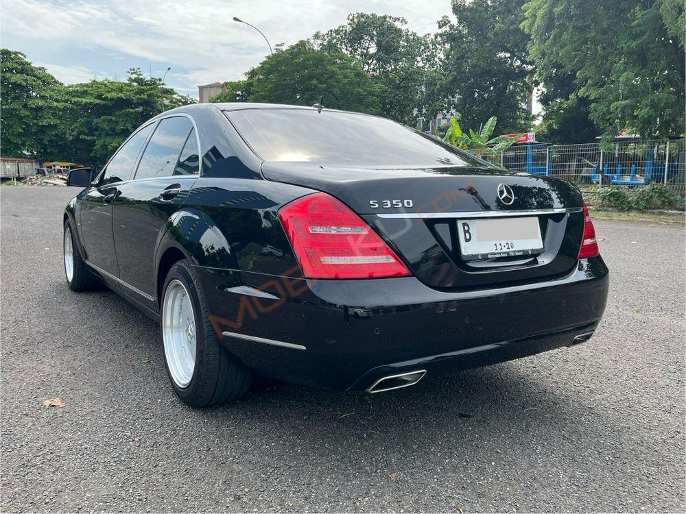 Mobil Mercedes-Benz S-Class 2011