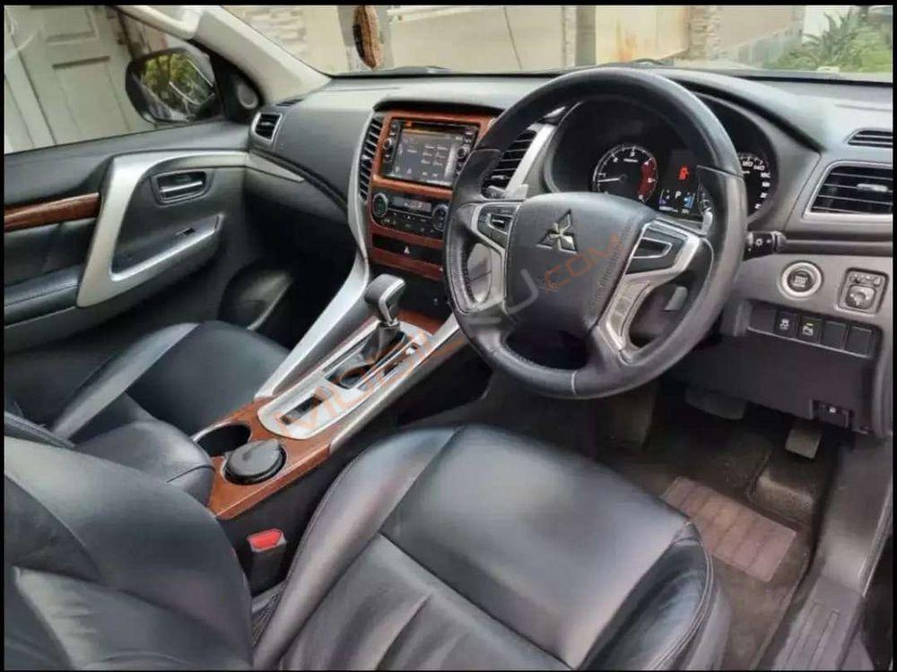 Mobil Mitsubishi Pajero Sport 2017