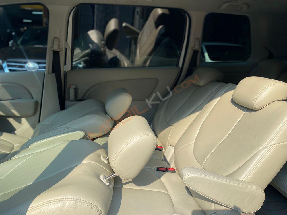 Mobil Mazda Biante 2014