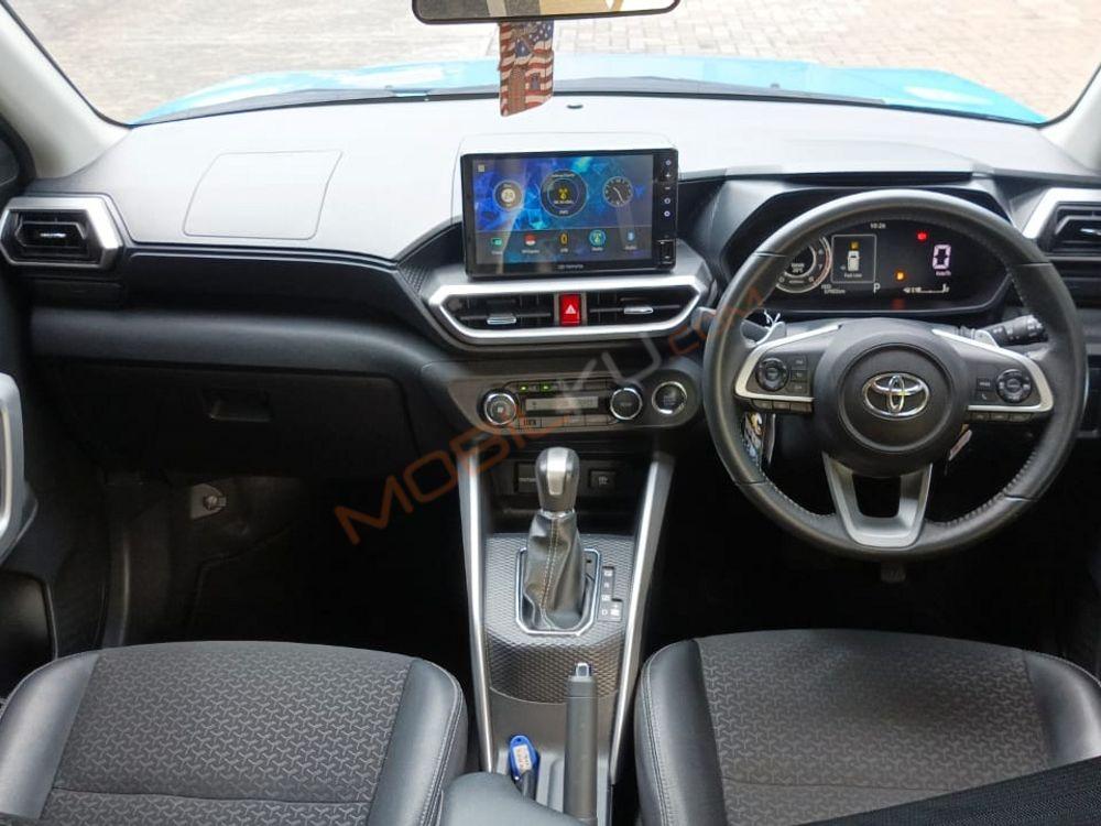Mobil Toyota Raize 2021