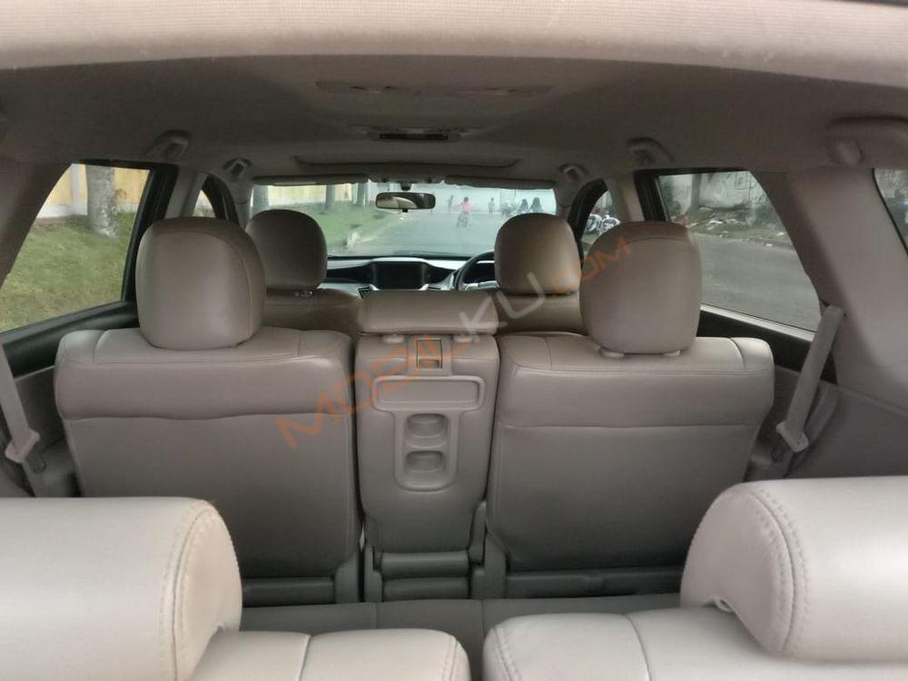 Mobil Honda Odyssey 2017
