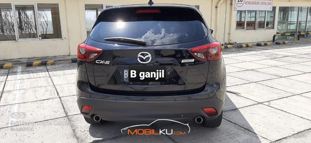 Mobil Mazda CX-5 2015