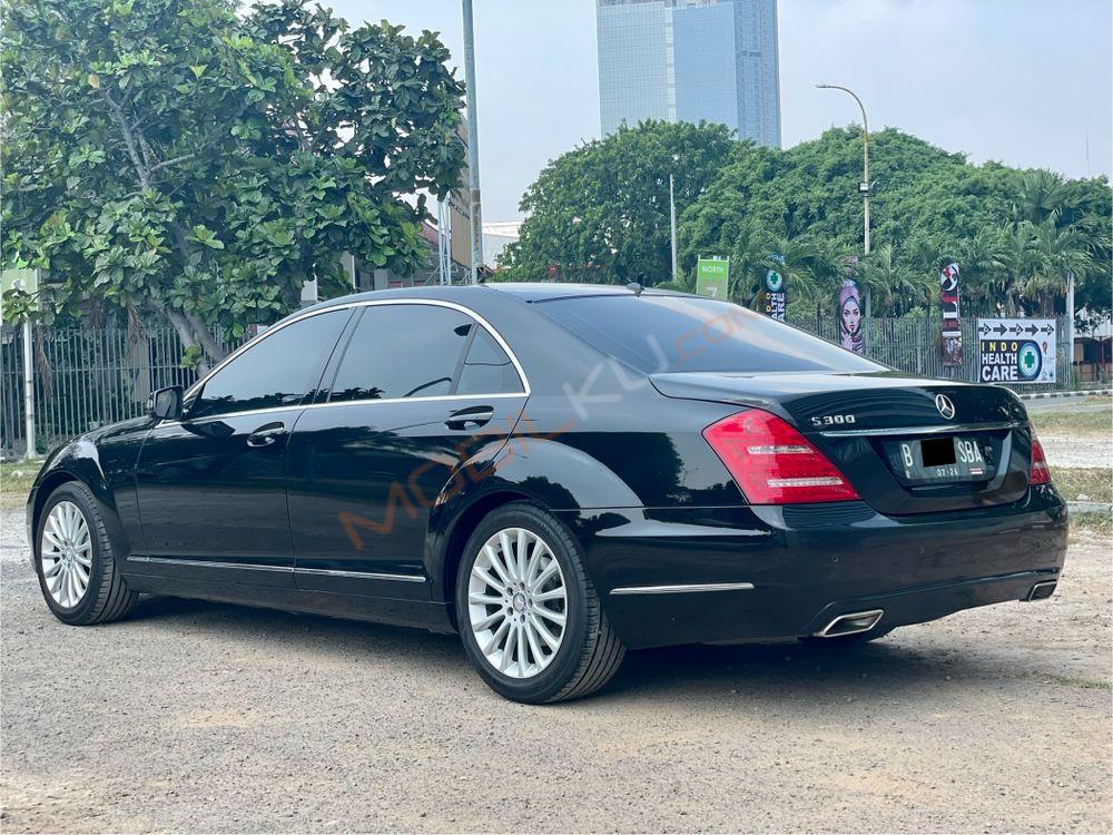 Mobil Mercedes-Benz S-Class 2011