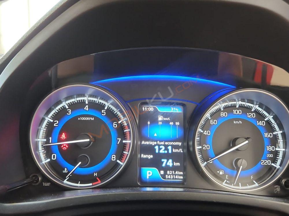 Mobil Suzuki Baleno 2019