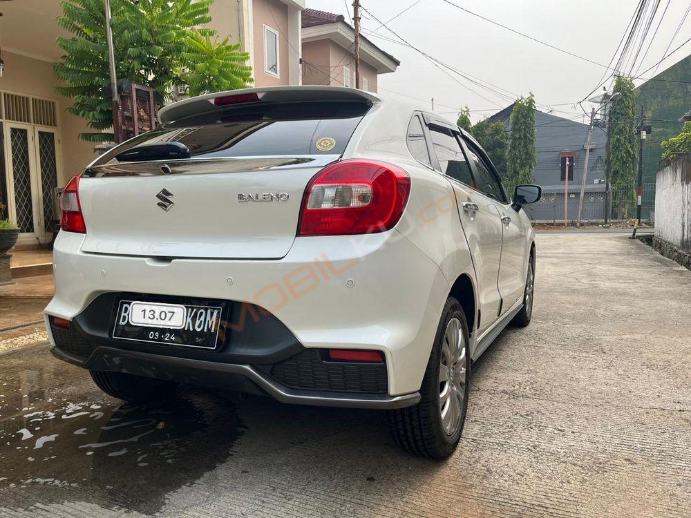 Mobil Suzuki Baleno 2019